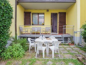 23857209-Ferienwohnung-7-Pignone-300x225-5