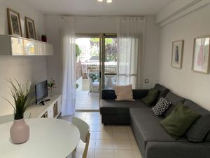 23549388-Ferienwohnung-4-Pineda, La-300x225-4