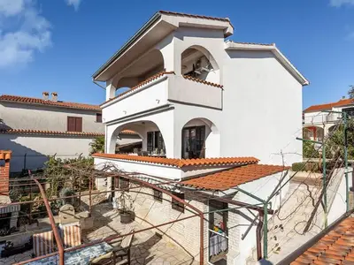Ferienwohnung für 6 Personen in Pinezići 1/10