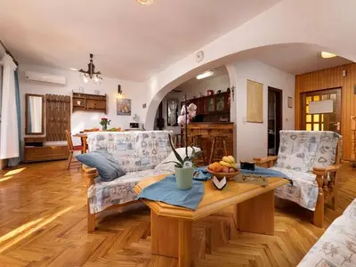 Ferienwohnung für 6 Personen in Pinezići 7/10