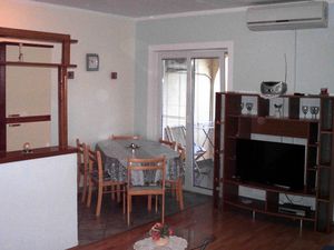 23932171-Ferienwohnung-6-Pinezići-300x225-3