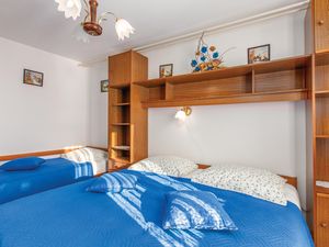 23731793-Ferienwohnung-3-Piran-300x225-3