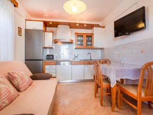 23742857-Ferienwohnung-4-Piran-300x225-2