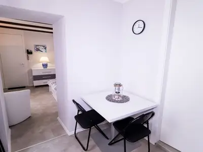 DiningRoom