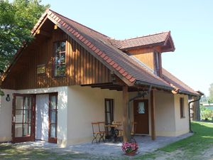 22421327-Ferienwohnung-4-Pirna-300x225-0