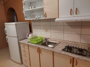 23463611-Ferienwohnung-4-Pirovac-300x225-1