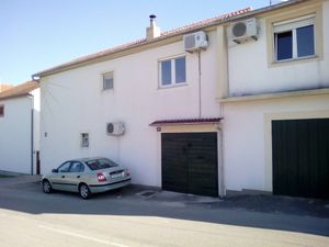 23943925-Ferienwohnung-4-Pirovac-300x225-5