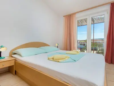 Ferienwohnung für 2 Personen in Pirovac 4/6