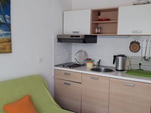 23498497-Ferienwohnung-4-Pirovac-300x225-2