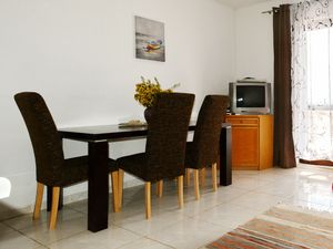 23929273-Ferienwohnung-6-Pirovac-300x225-2