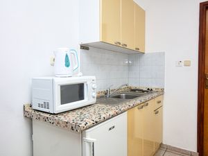 23539175-Ferienwohnung-2-Pirovac-300x225-4