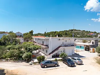 Ferienwohnung für 4 Personen in Pirovac 5/10