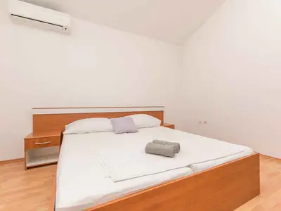 Ferienwohnung für 6 Personen (120 m²) in Pirovac 10/10
