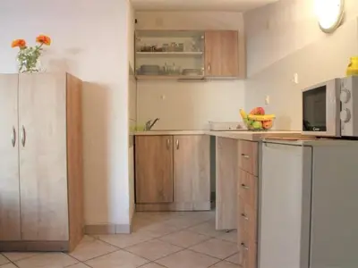Ferienwohnung für 3 Personen in Pirovac 3/9
