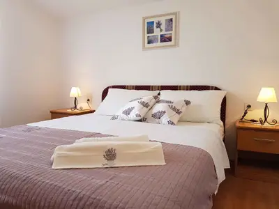 Ferienwohnung für 2 Personen (40 m²) in Pirovac 8/10