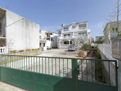 Ferienwohnung für 2 Personen (24 m²) in Pirovac 8/10