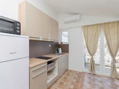 Ferienwohnung für 4 Personen (45 m²) in Pirovac 9/10
