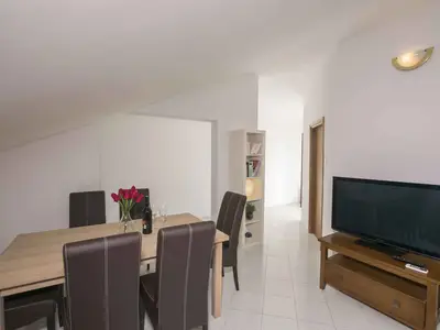 Ferienwohnung für 6 Personen (75 m²) in Pirovac 9/10