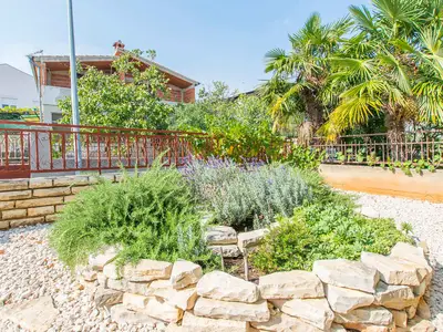 Ferienwohnung für 4 Personen (45 m²) in Pirovac 2/10