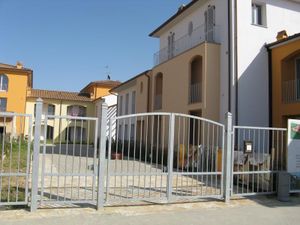 23042523-Ferienwohnung-3-Pisa-300x225-0