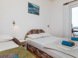 18322309-Ferienwohnung-3-Pisak-300x225-4