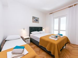 18323141-Ferienwohnung-3-Pisak-300x225-5