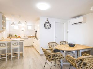 18322533-Ferienwohnung-9-Pisak-300x225-5