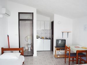 18322728-Ferienwohnung-3-Pisak-300x225-4