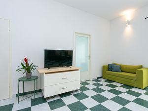 18510459-Ferienwohnung-6-Pisak-300x225-2