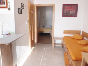 18510575-Ferienwohnung-3-Pisak-300x225-2