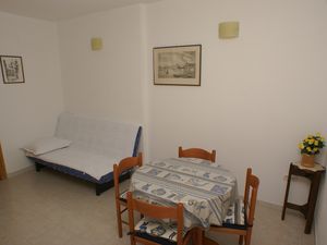 18511525-Ferienwohnung-3-Pisak-300x225-2