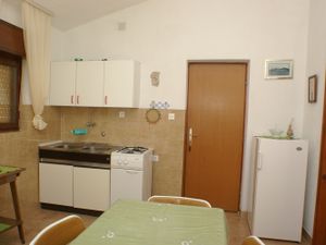 18510759-Ferienwohnung-3-Pisak-300x225-2