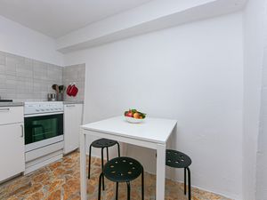 18510767-Ferienwohnung-4-Pisak-300x225-4