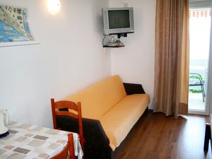 18688607-Ferienwohnung-3-Pisak-300x225-1