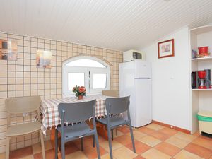 21696749-Ferienwohnung-4-Pisak-300x225-1