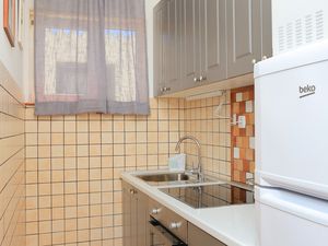 21696739-Ferienwohnung-4-Pisak-300x225-3