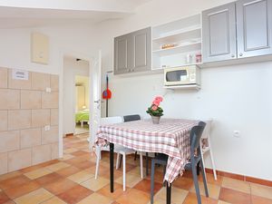 21696977-Ferienwohnung-3-Pisak-300x225-3