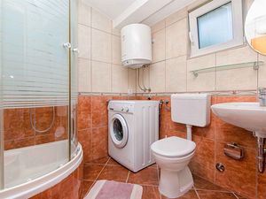 24032886-Ferienwohnung-3-Pisak-300x225-1