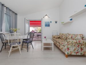 18321483-Ferienwohnung-5-Pisak-300x225-1