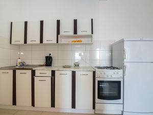 23943064-Ferienwohnung-4-Pisak-300x225-3