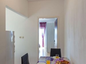 24057866-Ferienwohnung-3-Pisak-300x225-1