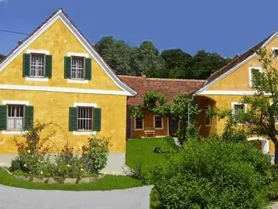 Ferienwohnung für 8 Personen (135 m²) in Pischelsdorf In Steiermark 1/10