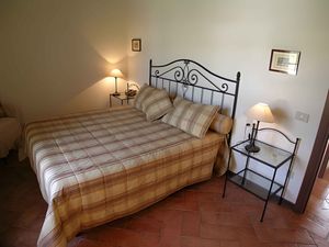 23772684-Ferienwohnung-4-Pistoia-300x225-2