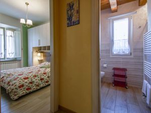 23868749-Ferienwohnung-8-Pistoia-300x225-2