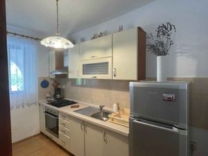 23775414-Ferienwohnung-6-Pićan-300x225-5