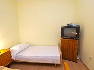 23954578-Ferienwohnung-3-Pjescana Uvala-300x225-4