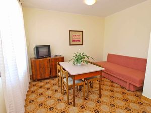 23954577-Ferienwohnung-4-Pjescana Uvala-300x225-2