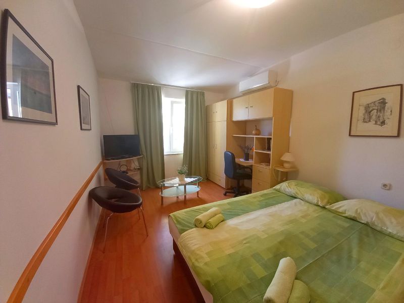 18780285-Ferienwohnung-2-Pjescana Uvala-800x600-2