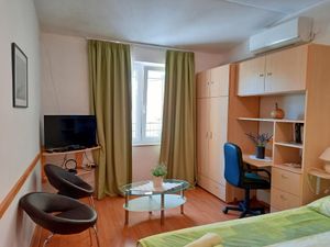 18780285-Ferienwohnung-2-Pjescana Uvala-300x225-3