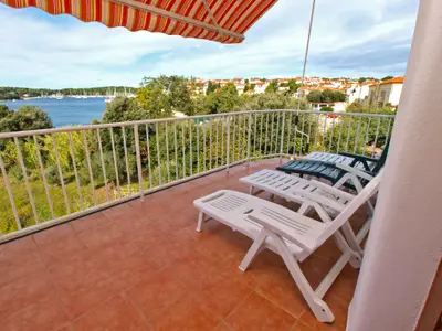 Ferienwohnung für 4 Personen (75 m²) in Pjescana Uvala 1/10